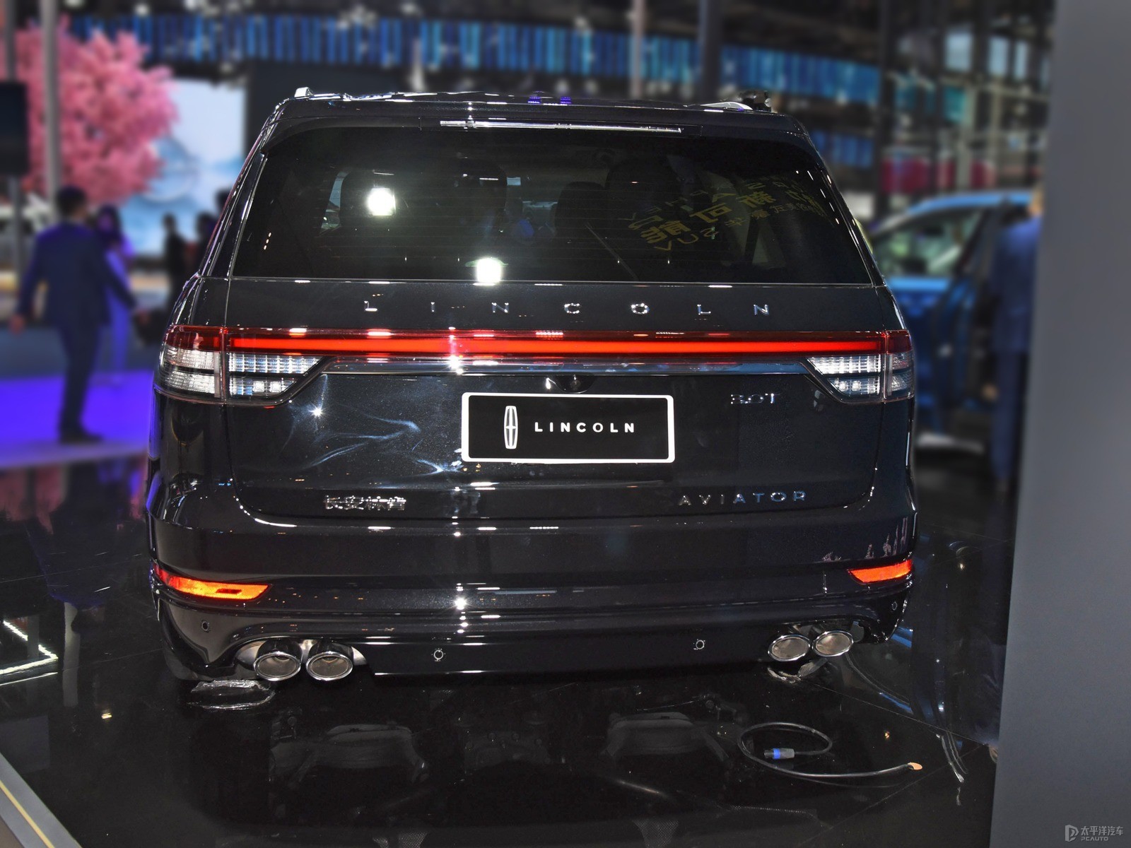 飛行家 2021款 3.0T V6 四驅MONO限量版外觀