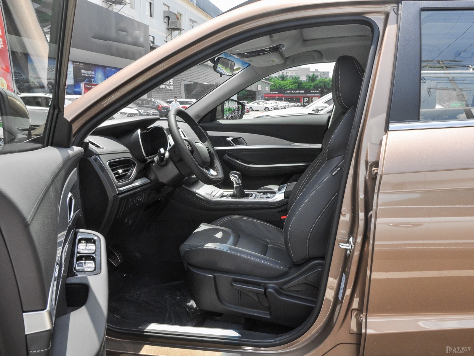捷途X70 2020款 1.5T 手動悅行版7座空間