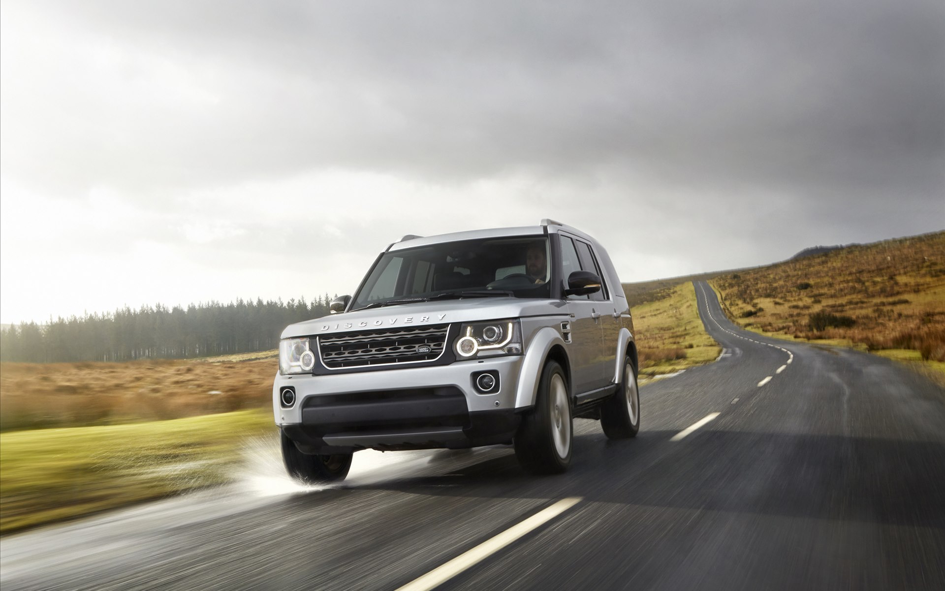 2014最新款路虎discovery xxv汽車桌面壁紙高清大圖預覽1920x1200_汽